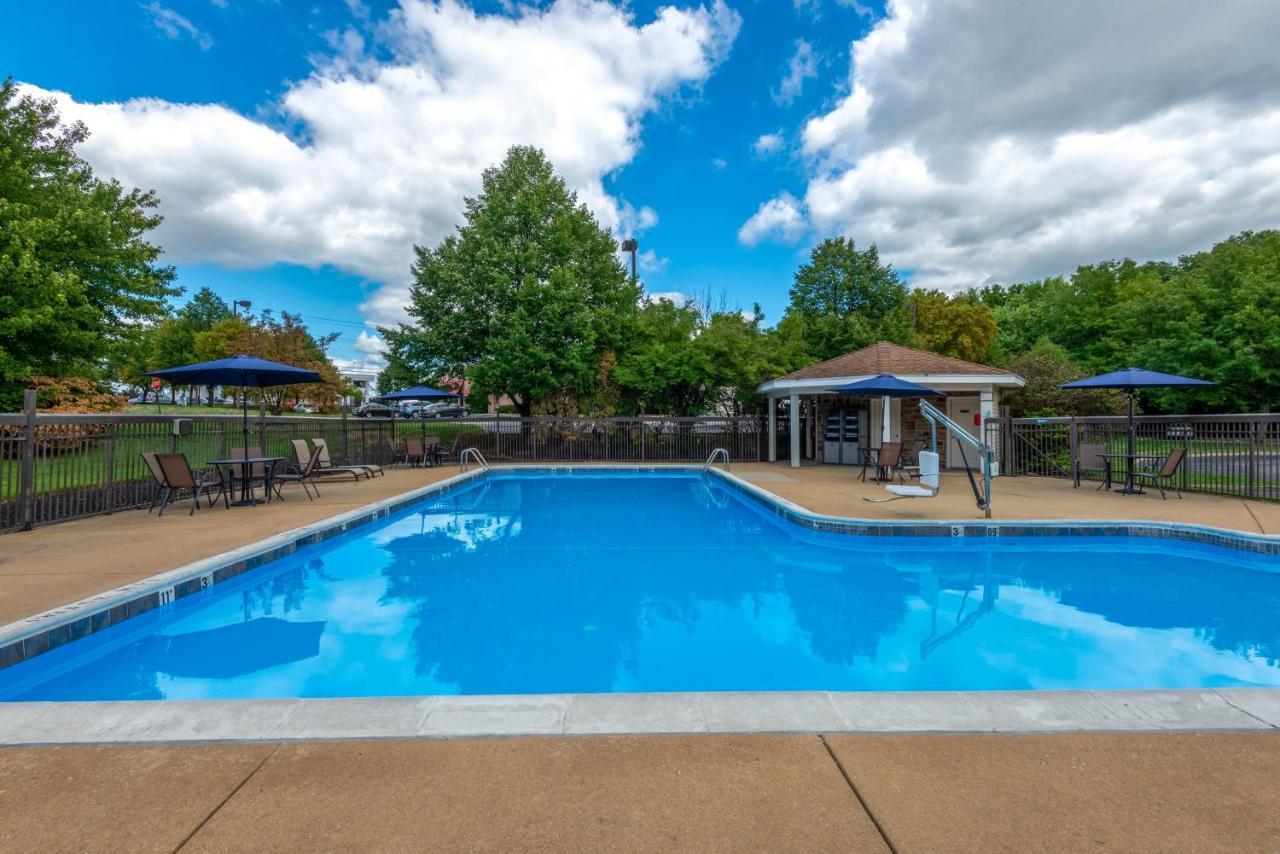 Hotel Express Philadelphia Ne-bensalem By Ihg Bensalem