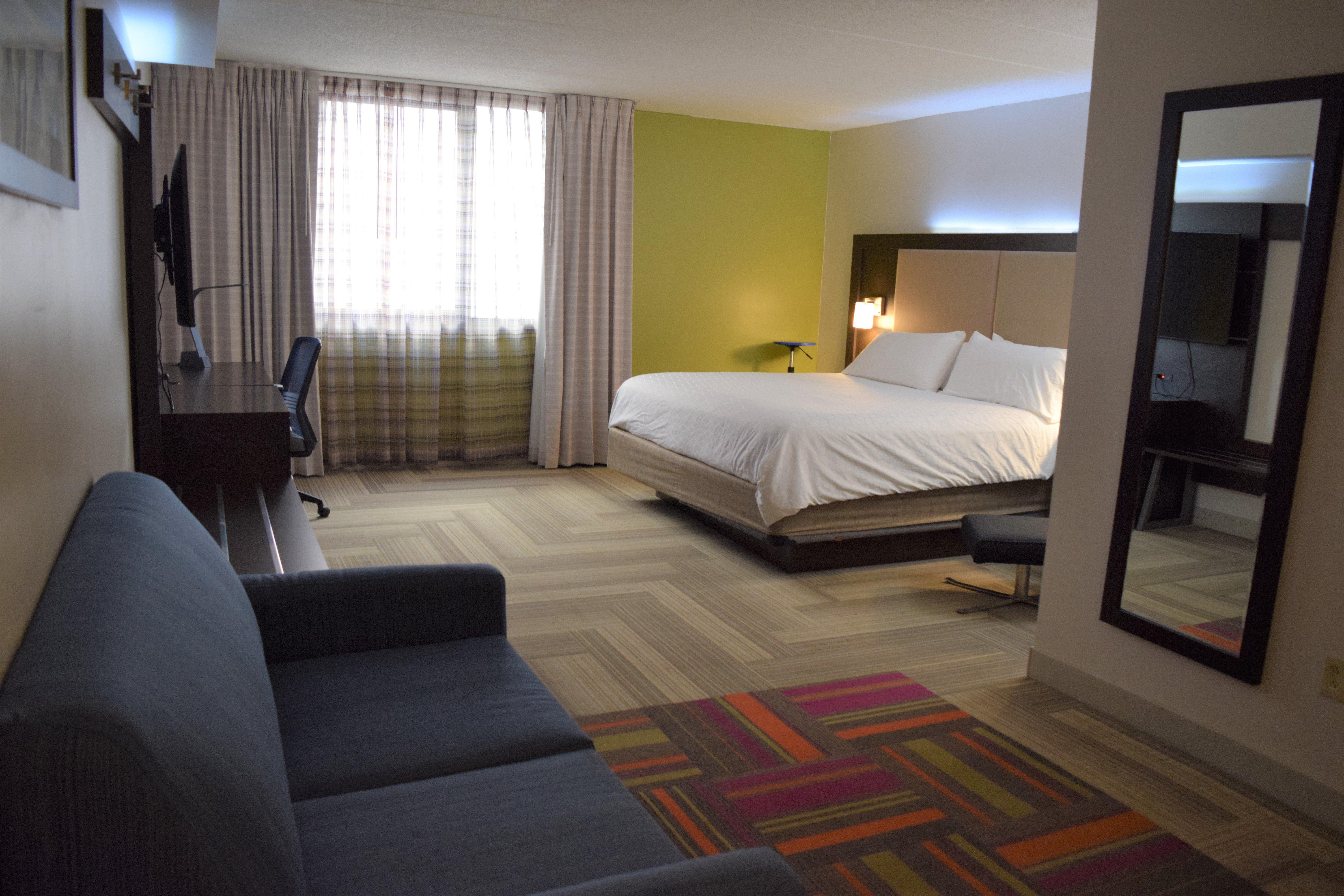 Express Philadelphia Ne-bensalem By Ihg 3*