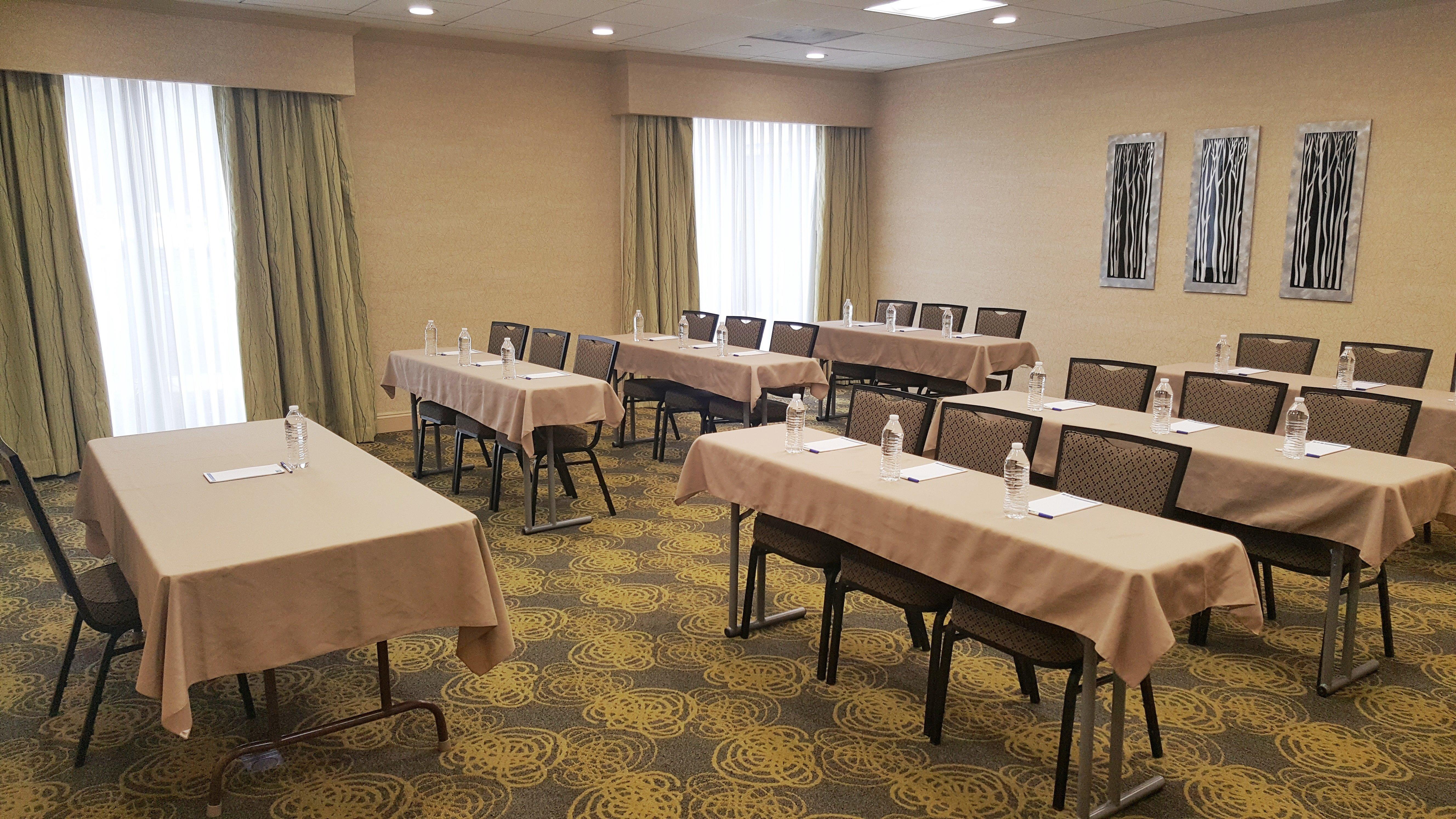 Express Philadelphia Ne-bensalem By Ihg Hotel