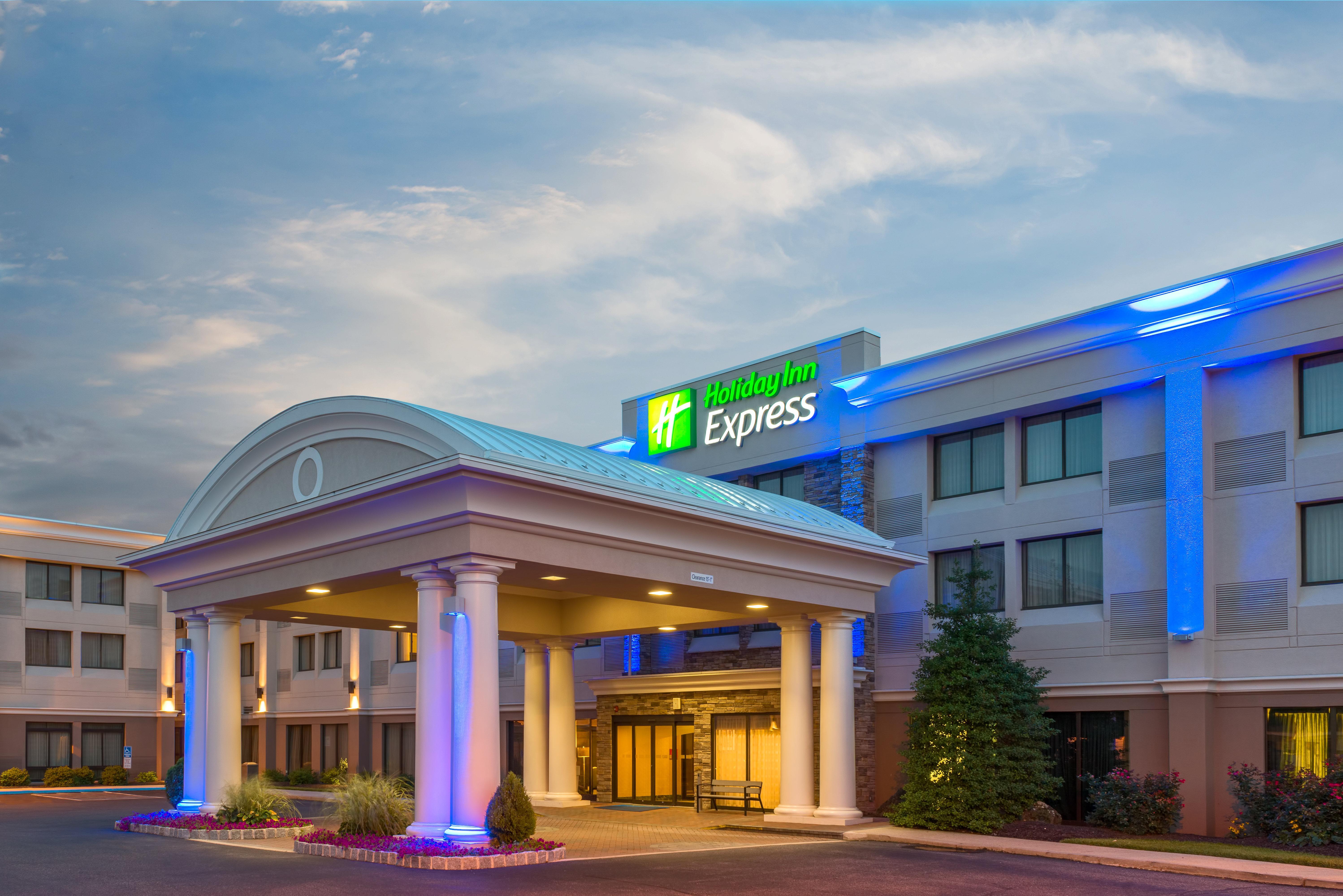 Express Philadelphia Ne-bensalem By Ihg 3*